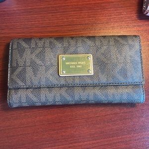 Michael Kors wallet